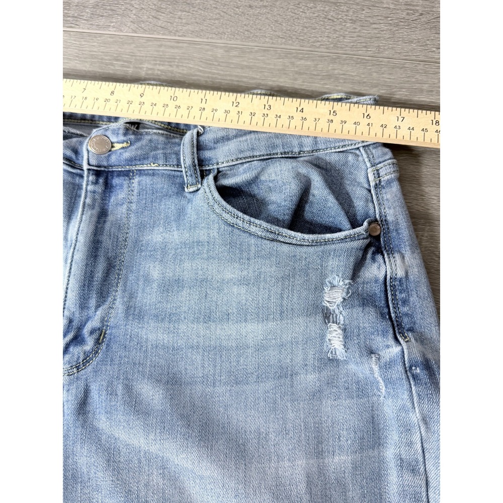 Judy Blue High Rise Wide Leg Jeans Light Wash Distressed 14W JB82407MD-PL Denim - Picture 8 of 13